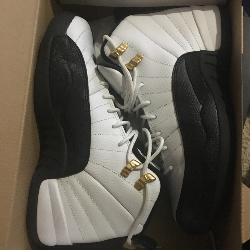 Air Jordan Retro 12 (Taxis)